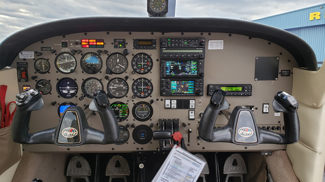 Archer III N455H instrument panel